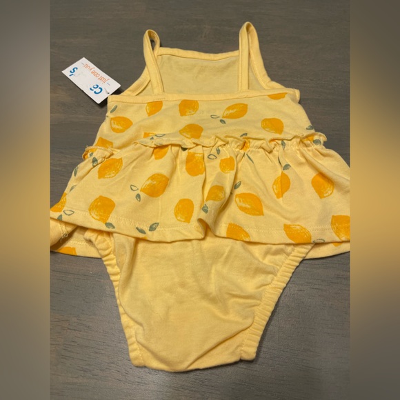 🎀 NEW! • Carters • 5️⃣ Onesies/bodysuit bundle ⭐️ | 3 months - Picture 10 of 11